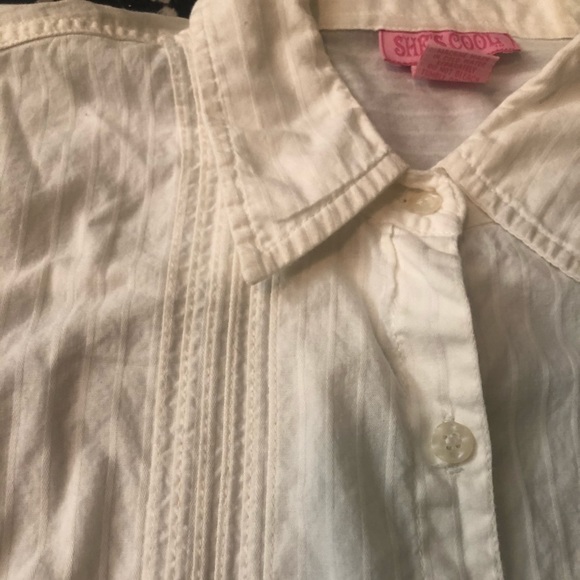 Beautiful long sleeve white button shirt. Size L. - Picture 3 of 8